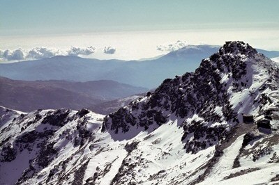 El Mulhacén es la cumbre peninsular (3.478 m).