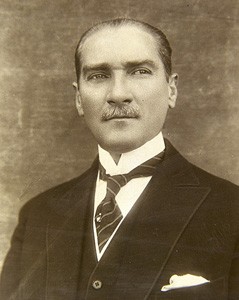 Mustafá Kemal Atatürk.