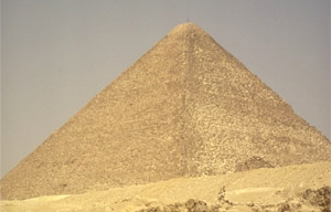 Gran pirámide de Cheops en Khufu. Giza (Egipto).